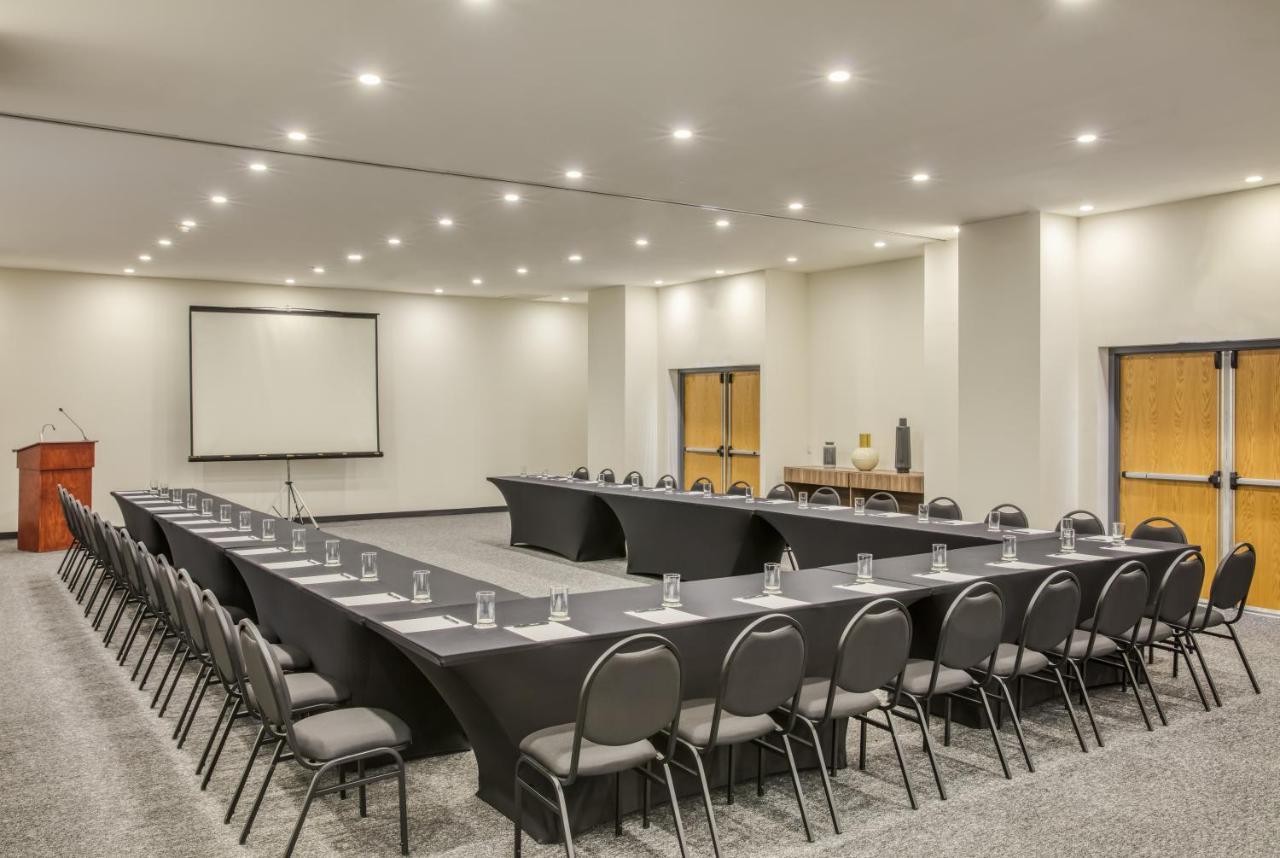 Fiesta Inn Guadalajara Periferico Poniente Zapopan Bagian luar foto